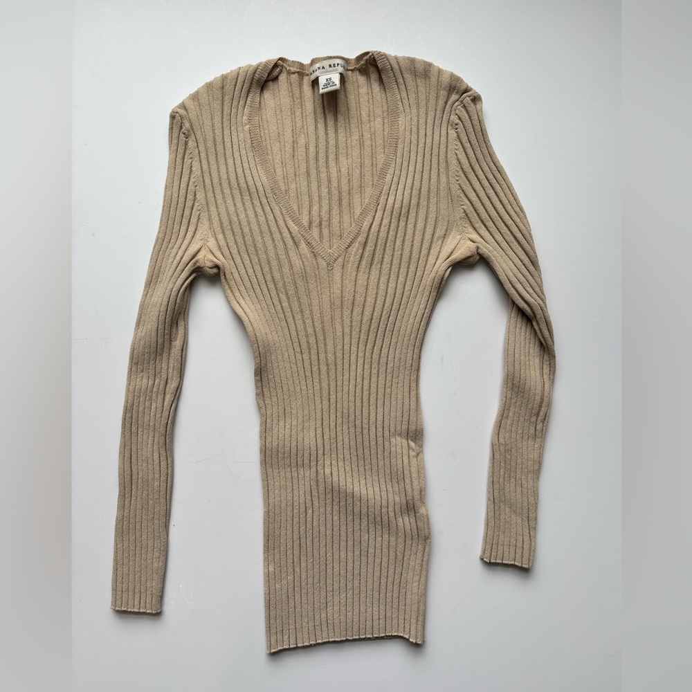 Banana Republic Ribbed V-Neck Women's Sweater - Beige Y2K Stretchy Size XS